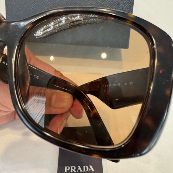 Authentic Prada sunglasses with box - Picture 4 of 11